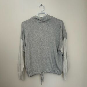 Gray & Cream Women's Crew Neck Sweater